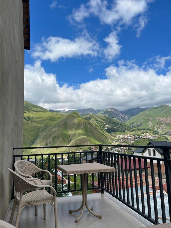 Hotel Planet Kazbegi Esterno foto