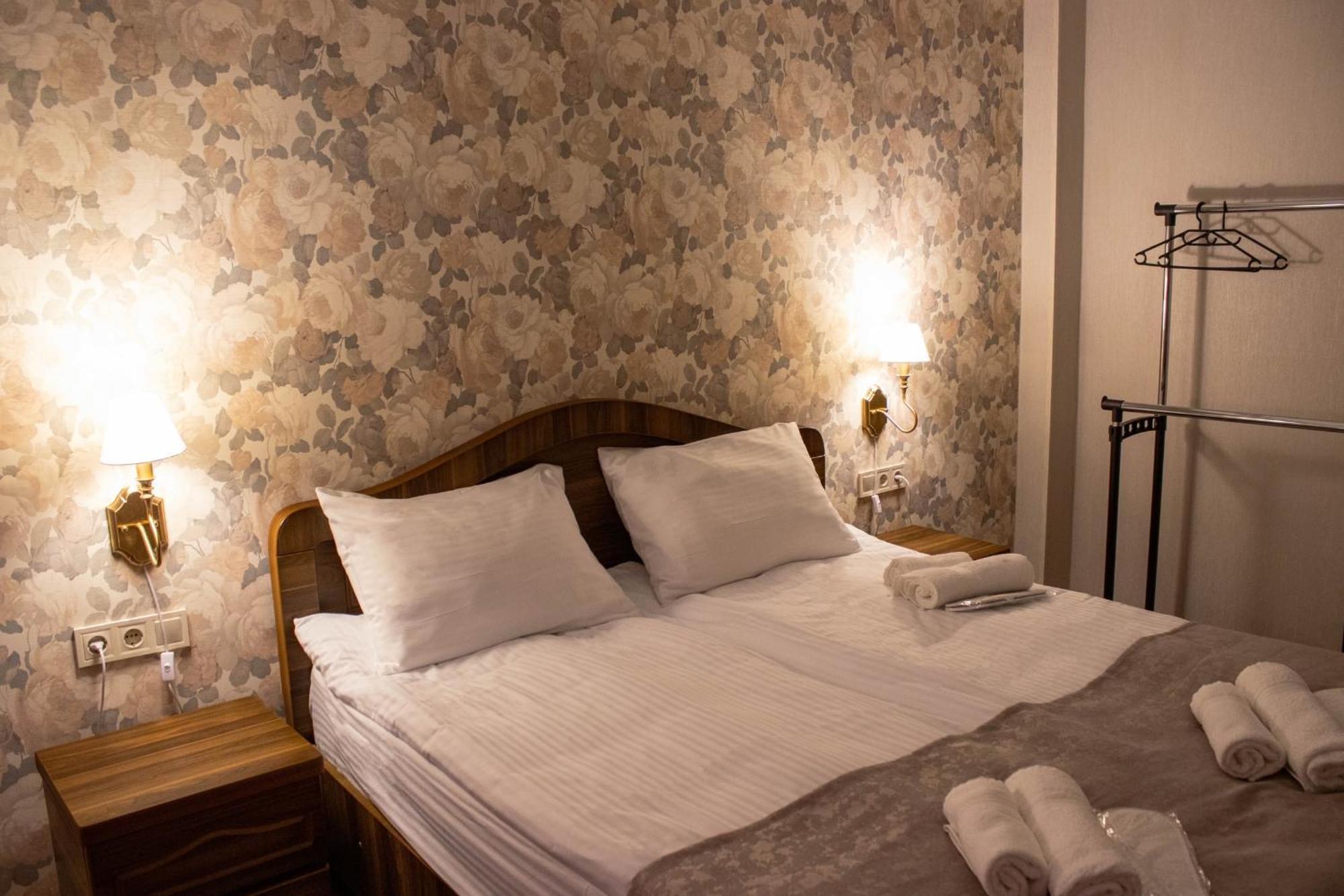 Hotel Planet Kazbegi Esterno foto