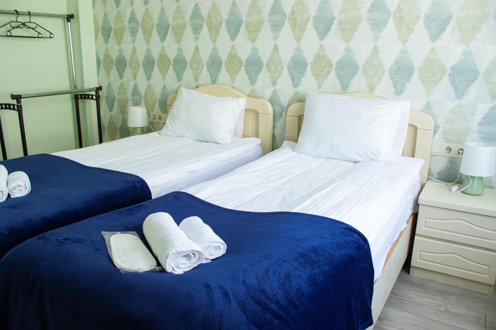 Hotel Planet Kazbegi Esterno foto